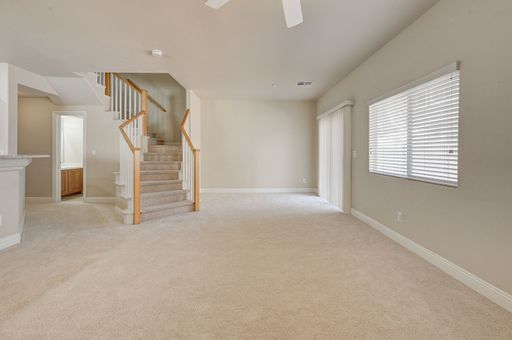 8744 Traveling Breeze Ave, Ut 102, Las Vegas, NV 89178