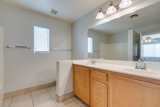 9911 Star Lake Avenue, Las Vegas, NV 89148