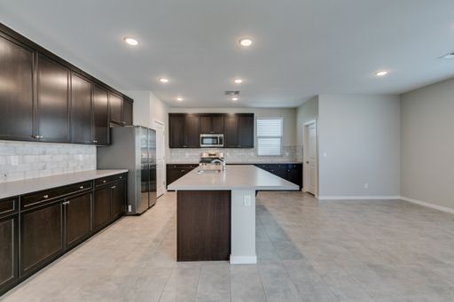 520 Founders Creek Avenue, North Las Vegas, NV 89084