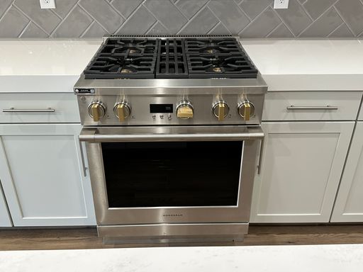 600 N. Carriage Hill Drive Unit 1043, Las Vegas, NV 89138