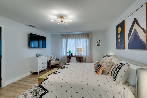 2000 Springview Dr, Las Vegas, NV 89146