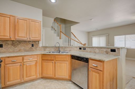 8744 Traveling Breeze Ave, Ut 102, Las Vegas, NV 89178