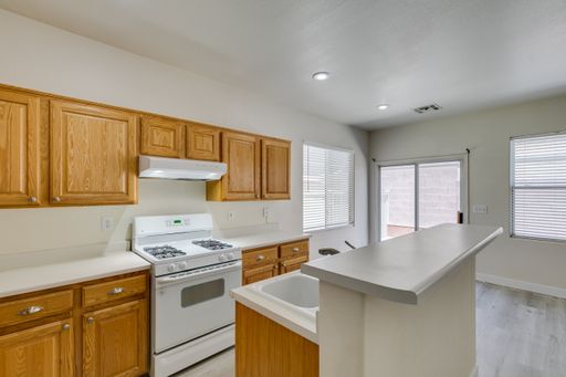 5938 Sakhalin Ave. , Las Vegas, NV 89139