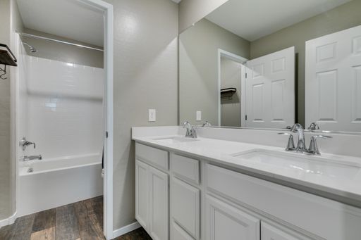 11940 Tomales Bay St, Las Vegas, NV 89138