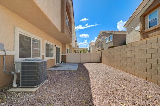 8744 Traveling Breeze Ave, Ut 102, Las Vegas, NV 89178