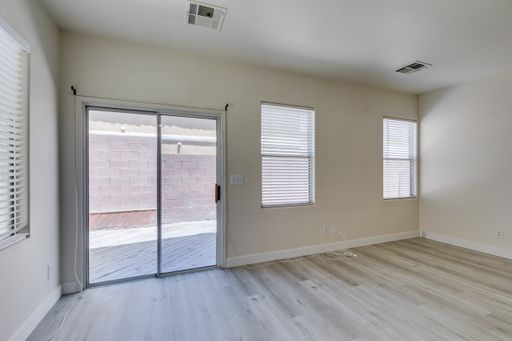 5938 Sakhalin Ave. , Las Vegas, NV 89139