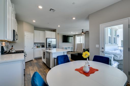 11940 Tomales Bay St, Las Vegas, NV 89138