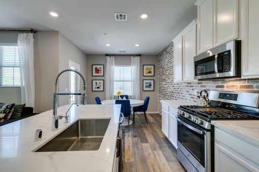 11940 Tomales Bay St, Las Vegas, NV 89138