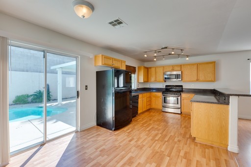 9321 Copper Bay Ave, Las Vegas, NV 89129