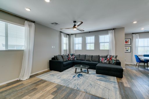 11940 Tomales Bay St, Las Vegas, NV 89138