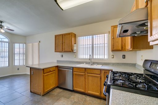 8168 W Gilmore Ave, Las Vegas, NV 89129
