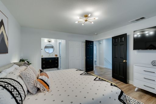 2000 Springview Dr, Las Vegas, NV 89146