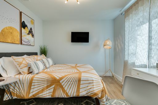 2000 Springview Dr, Las Vegas, NV 89146