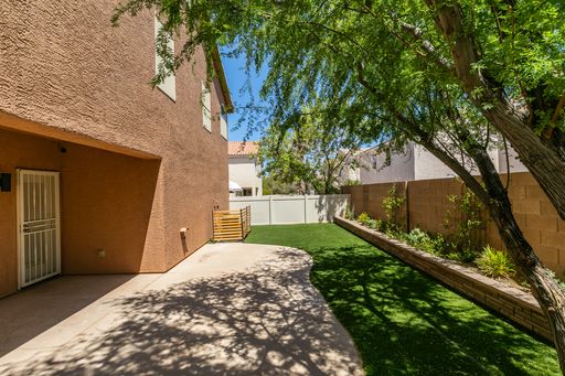 8909 Houston Ridge Avenue, Las Vegas, NV 89178