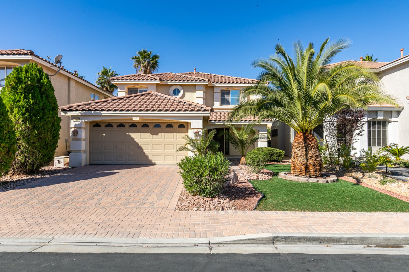 Las Vegas House: 11005 Carberry Hill St