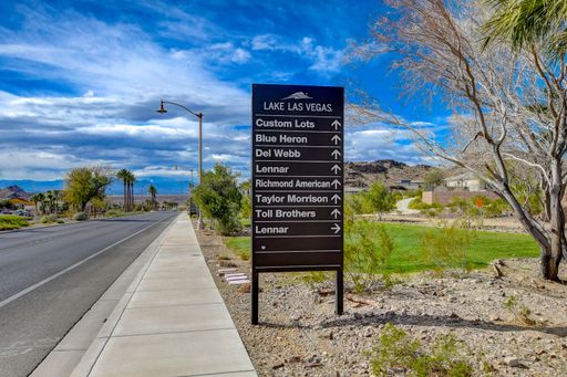 124 Still Shores St, Henderson, NV 89011