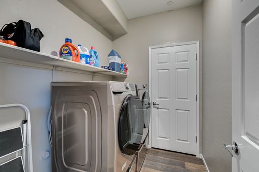 11940 Tomales Bay St, Las Vegas, NV 89138