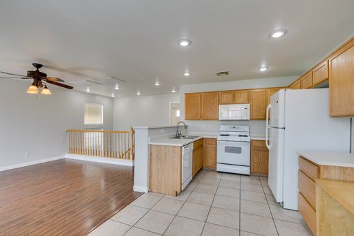 9911 Star Lake Avenue, Las Vegas, NV 89148