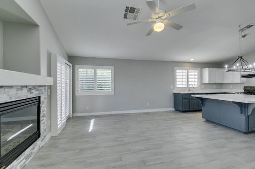 2744 Summerchase Lane, Henderson, NV 89052