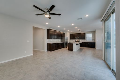 520 Founders Creek Avenue, North Las Vegas, NV 89084