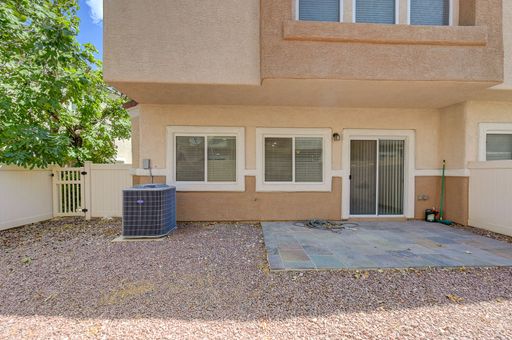 8744 Traveling Breeze Ave, Ut 102, Las Vegas, NV 89178