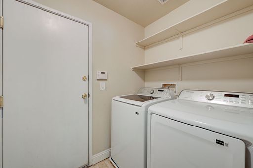 8744 Traveling Breeze Ave, Ut 102, Las Vegas, NV 89178