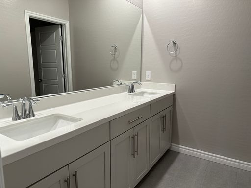600 N. Carriage Hill Drive Unit 1043, Las Vegas, NV 89138