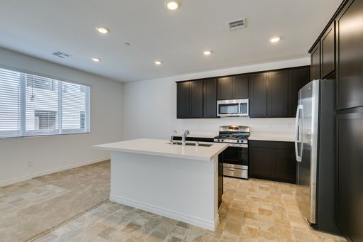 1532 Eliana Crossing Place, Henderson, NV 89002
