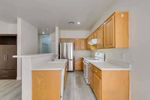 5938 Sakhalin Ave. , Las Vegas, NV 89139