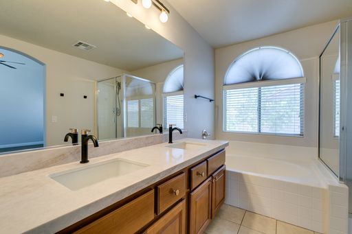 8909 Houston Ridge Avenue, Las Vegas, NV 89178