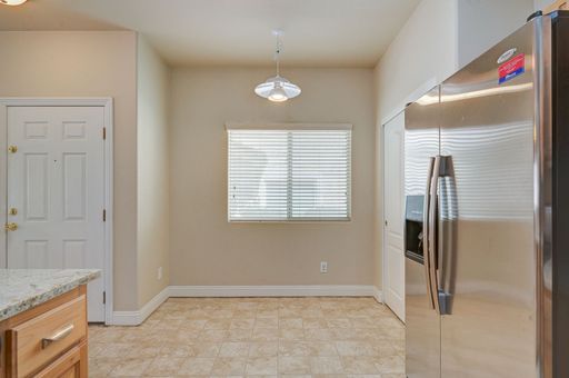 8744 Traveling Breeze Ave, Ut 102, Las Vegas, NV 89178