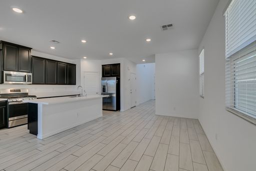 6858 Greensmen Avenue, Las Vegas, NV 89156