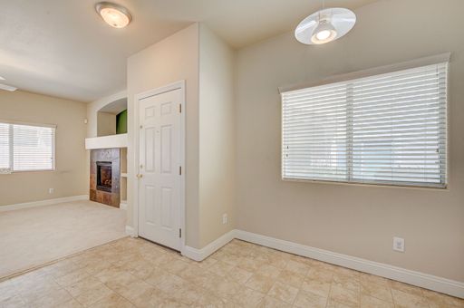 8744 Traveling Breeze Ave, Ut 102, Las Vegas, NV 89178