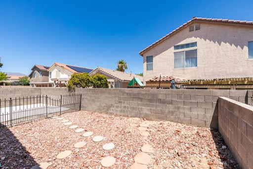 8168 W Gilmore Ave, Las Vegas, NV 89129