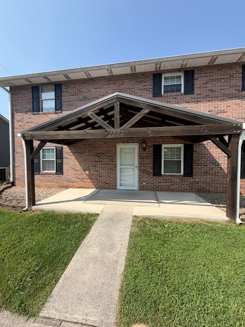Jefferson City Apartment: 1479-1485 Fate Rankin Rd