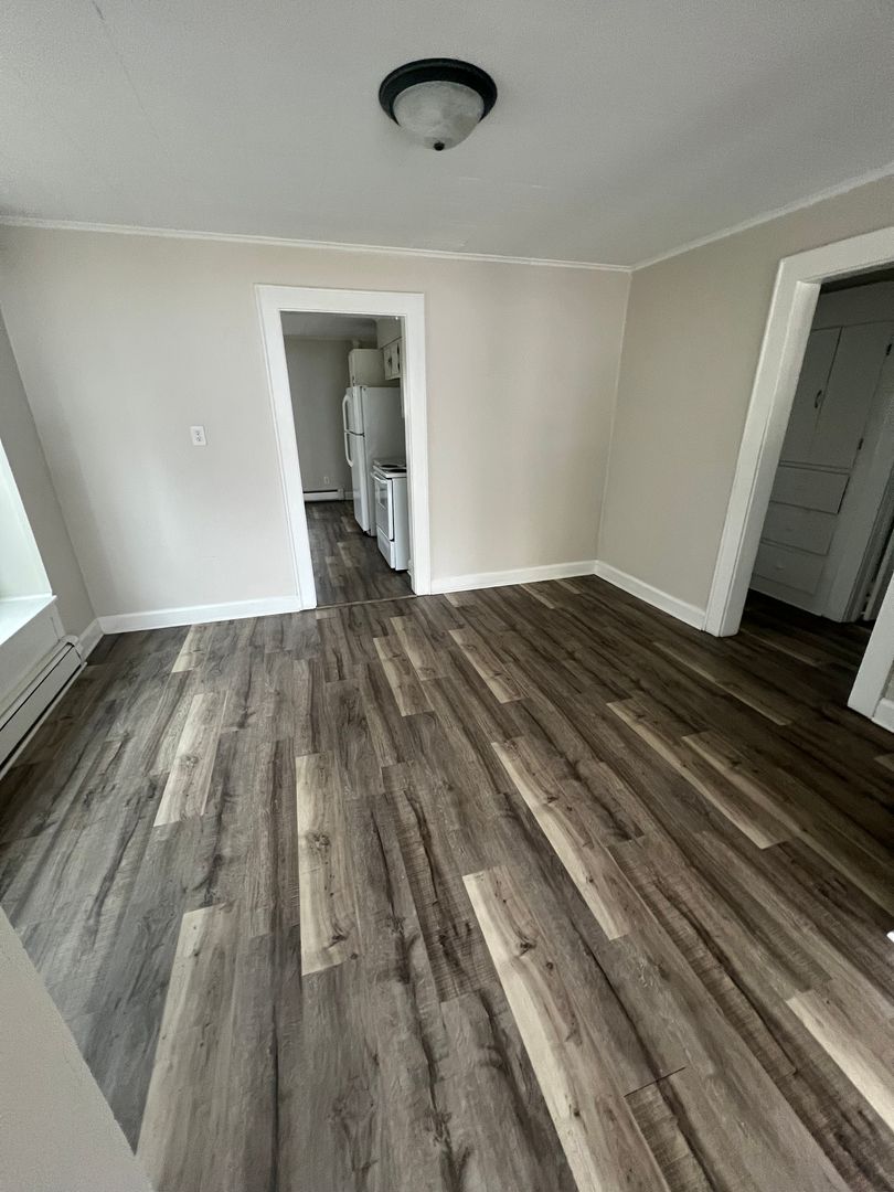 Muncie House: 2225 W 7th St