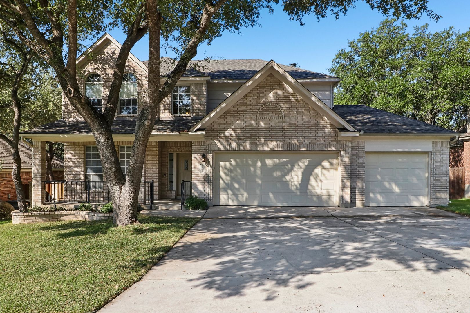 Schertz House: 3904 Arroyo Seco