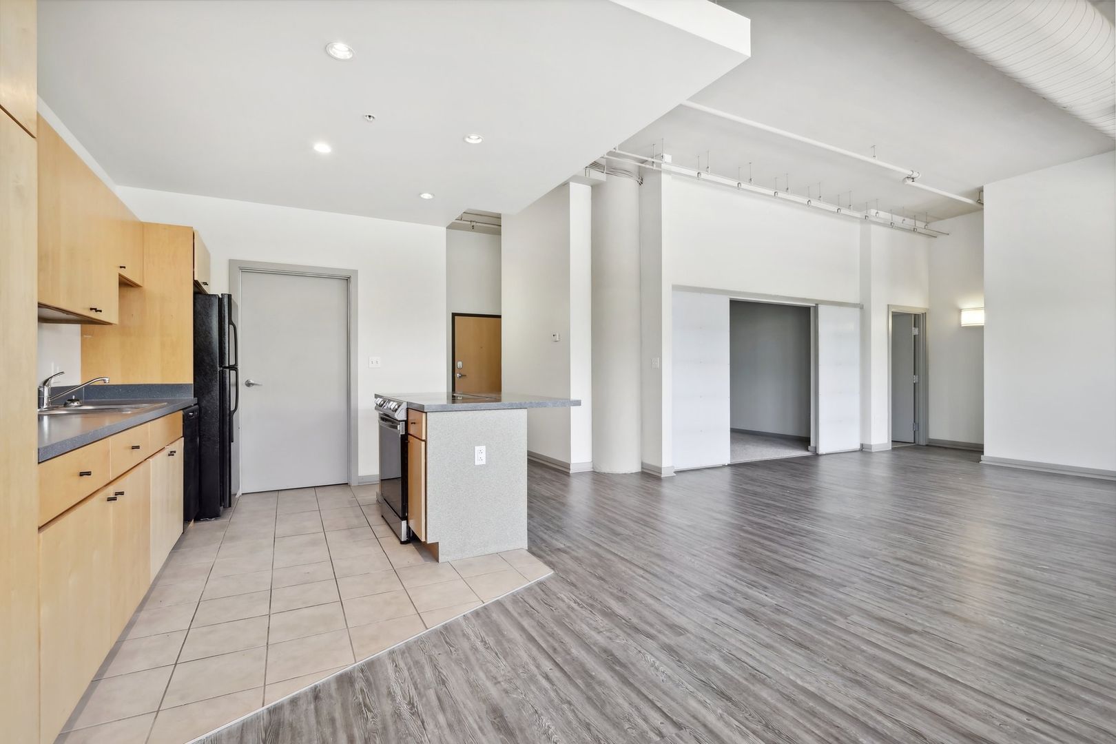Cleveland Apartment: 2010-2020 Euclid Avenue