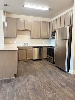 Pre-approval WAITLIST for a upstairs three bedroom apartment.