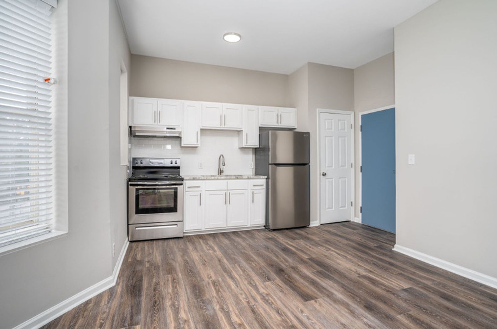 Wilson Apartment: 300 Goldsboro Street E