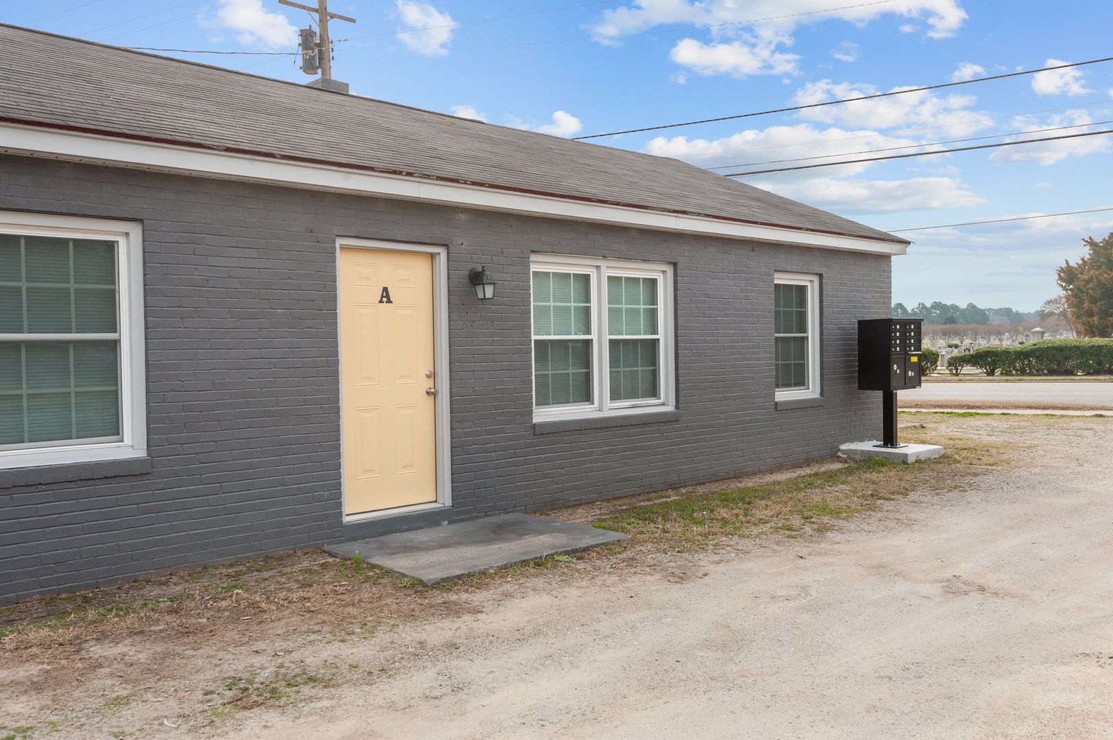 Rocky Mount Apartment: 738 East Raleigh Boulevard