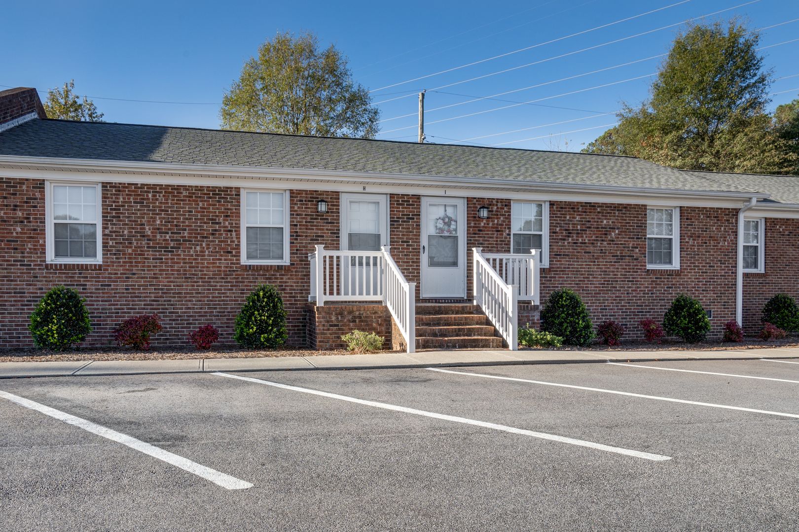 Rocky Mount Apartment: 716-717-720 Starling Way