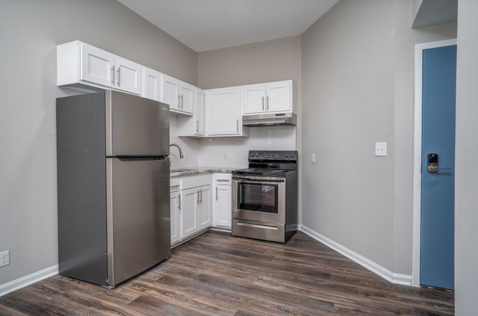 Wilson Apartment: 300 Goldsboro Street E