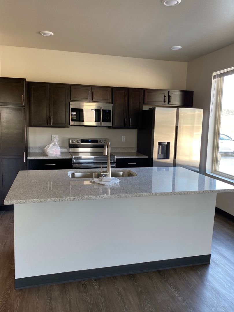 Tiffin Apartment: 1201 Aster Drive