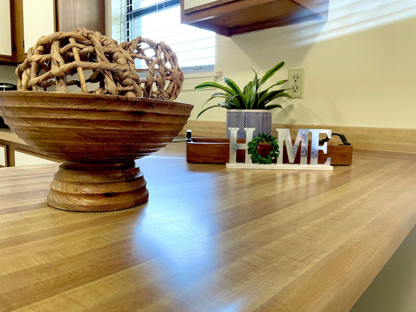 Richmond Apartment: 386 Gibson Lane