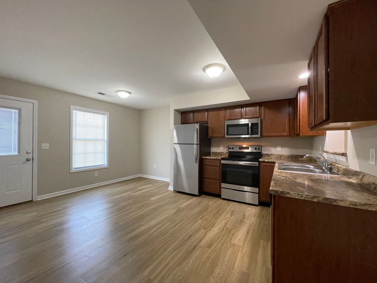 Richmond Apartment: 1037 Autumn Leaf Drive