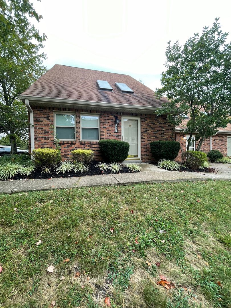 WINCHESTER Apartment: 338 Oxford Dr