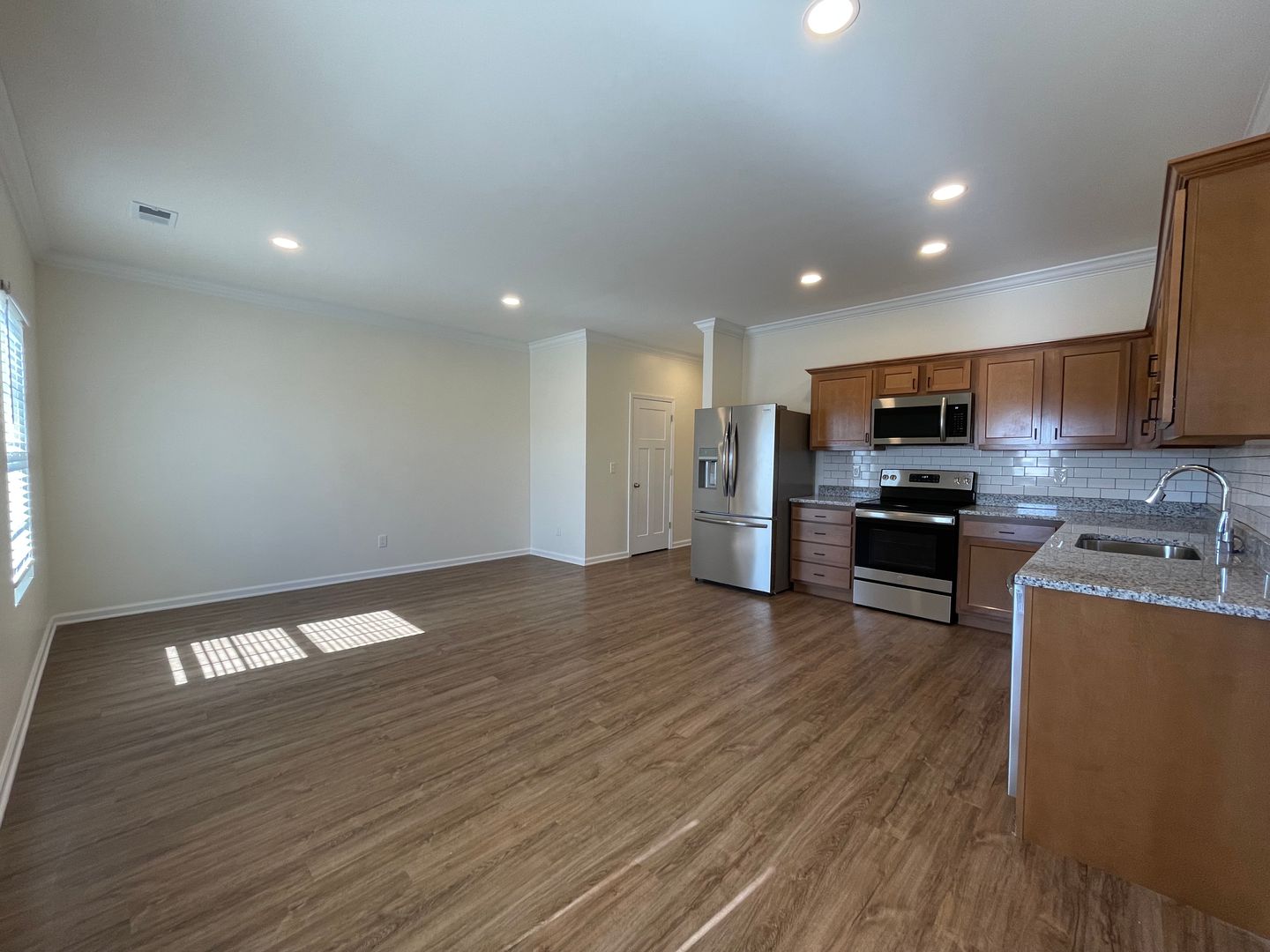 Paris Apartment: Wisteria Way