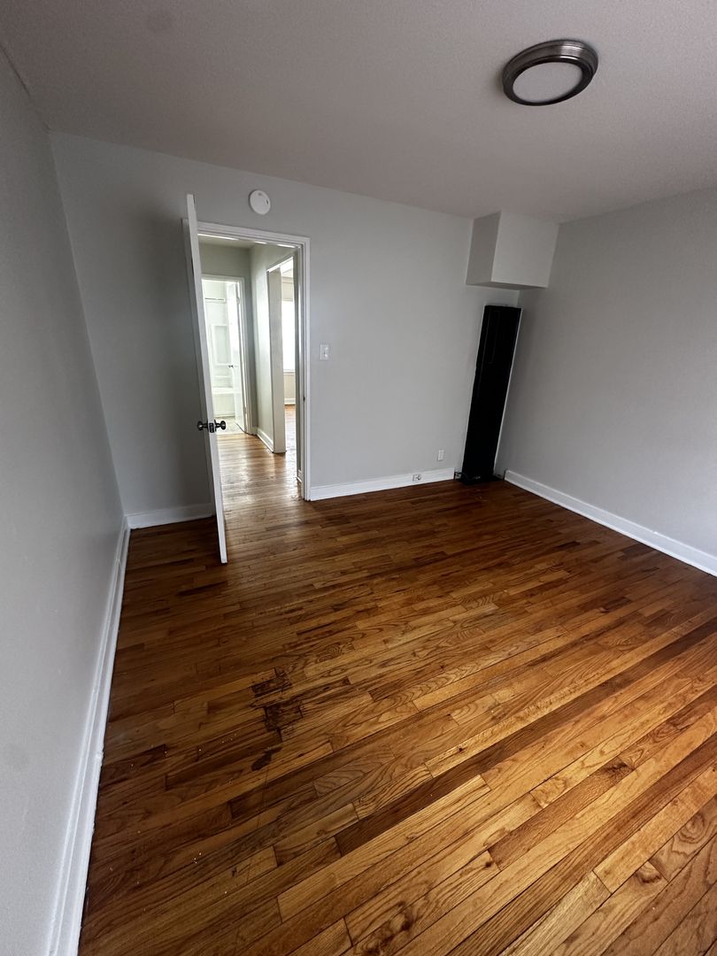 Louisville Apartment: 1403 Nightingale Rd