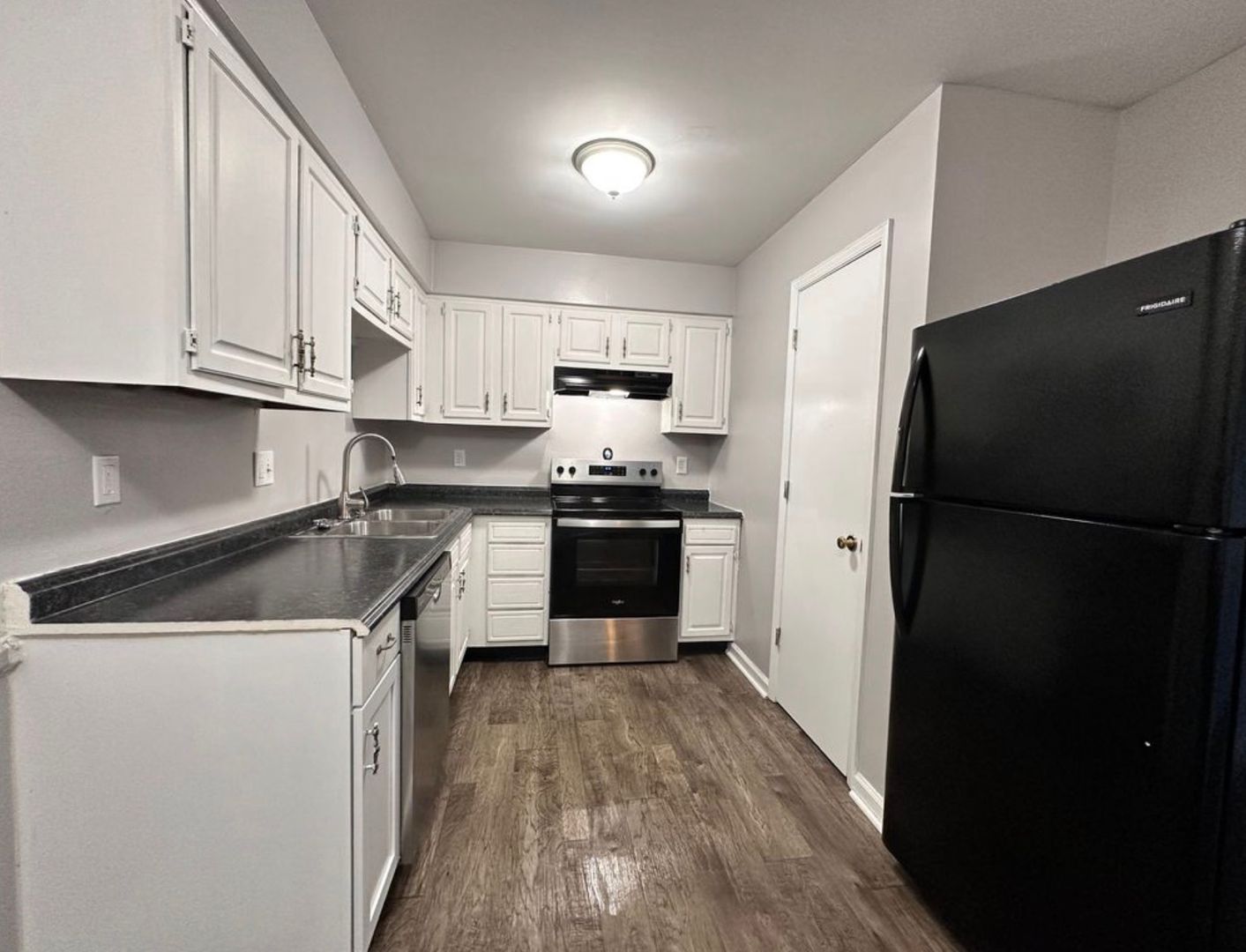 Versailles Apartment: 147 Dan Drive